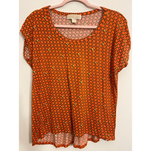 Scoop Neck Elliptical Cut Top - Picture 2 of 4